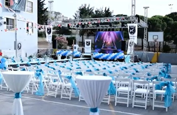 Tiffany sandalye kiralama – tül süslemeli beyaz tiffany sandalyeler, banket masa ile uyumlu